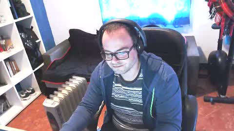 ravingr3d3 online show from 18, 2, 2025