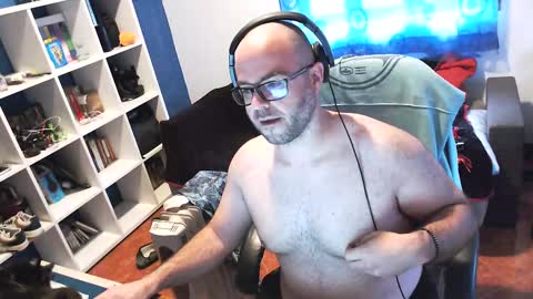 ravingr3d3 online show from 24, 2, 2025