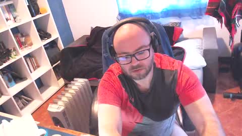 ravingr3d3 online show from 6, 3, 2025