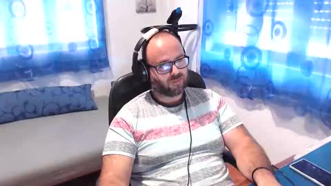 ravingr3d3 online show from 2, 10, 2025