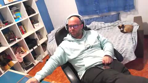 ravingr3d3 online show from 6, 2, 2026