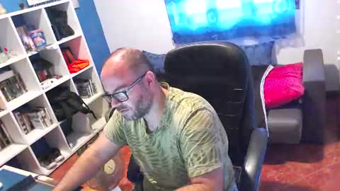 Snapshot of ravingr3d3 chatting on 30, 6, 2026 ravingr3d3 online show from 30, 6, 2026