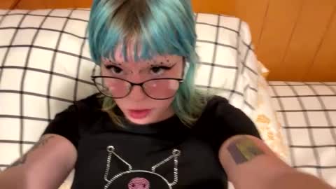 Ravynn 3 online show from 8, 9, 2025