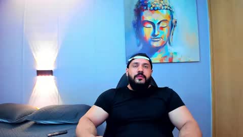 Snapshot of rawmathews chatting on 5, 1, 2025 rawmathews online show from 5, 1, 2025