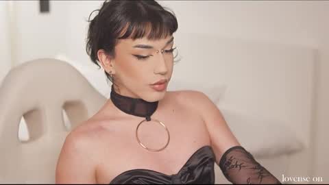 Rayvens online show from 4, 3, 2026