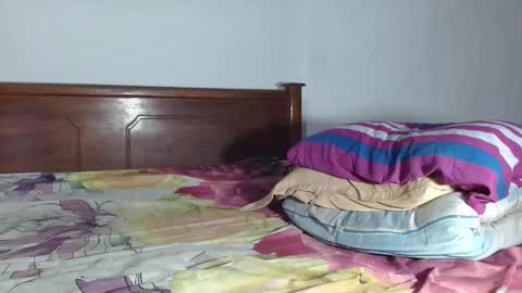 Snapshot of rayannzz chatting on 19, 4, 2026 eyan online show from 19, 4, 2026