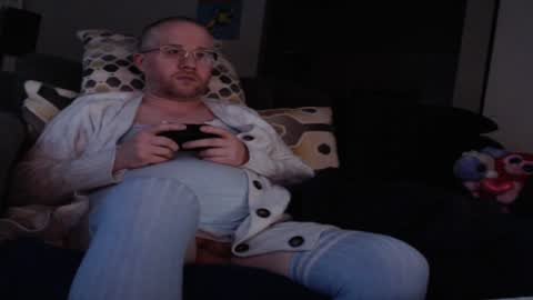 Snapshot of raymondsun chatting on 5, 1, 2025 Sunshine Ray online show from 5, 1, 2025