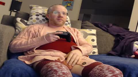 Snapshot of raymondsun chatting on 10, 1, 2025 Sunshine Ray online show from 10, 1, 2025