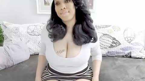 Snapshot of rayne_woods chatting on 21, 6, 2026 rayne woods online show from 21, 6, 2026