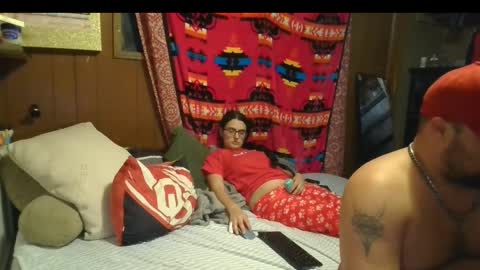 Rayraybaebae online show from 13, 2, 2025