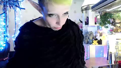 Snapshot of raziel_haze chatting on 13, 12, 2024 Yrriel Strife Candy-Demon Caveboy mr. Cringe online show from 13, 12, 2024