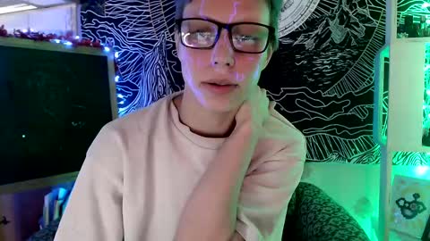 Snapshot of raziel_haze chatting on 10, 3, 2025 Yrriel Strife Candy-Demon Caveboy mr. Cringe online show from 10, 3, 2025