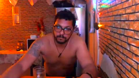 Snapshot of real_coupl3 chatting on 6, 6, 2026 real_coupl3 online show from 6, 6, 2026