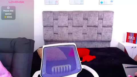 realbadbxtch_ online show from 24, 5, 2026