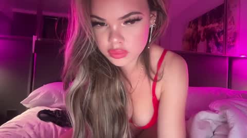 Jade  online show from 19, 12, 2024