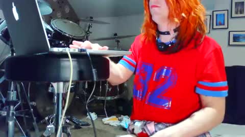 realkinkyquinn online show from 21, 4, 2026