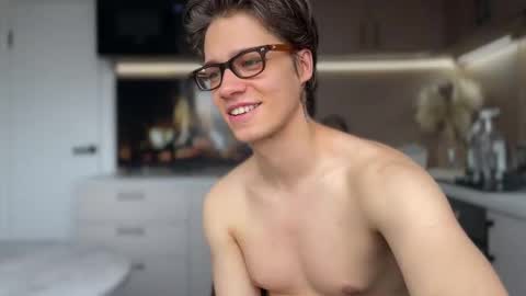 AliceEve online show from 2, 3, 2025