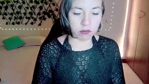 Snapshot of rebbeca09 chatting on 18, 12, 2025 Rebbeca online show from 18, 12, 2025