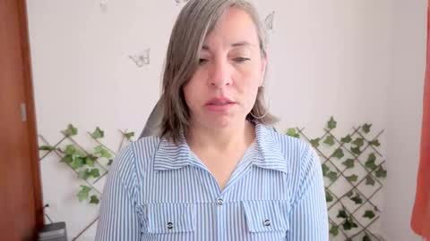 Snapshot of rebbeca09 chatting on 9, 2, 2026 Rebbeca online show from 9, 2, 2026