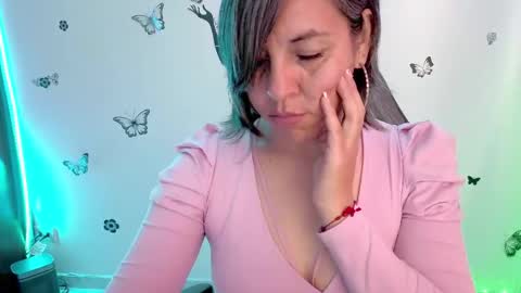 Rebbeca online show from 8, 4, 2026