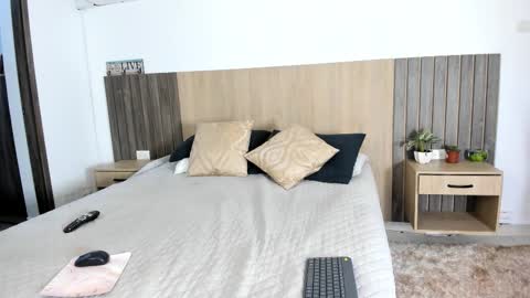 Snapshot of rebeca_cortez1 chatting on 4, 2, 2026 I invite you to my birthday on November 3th online show from 4, 2, 2026