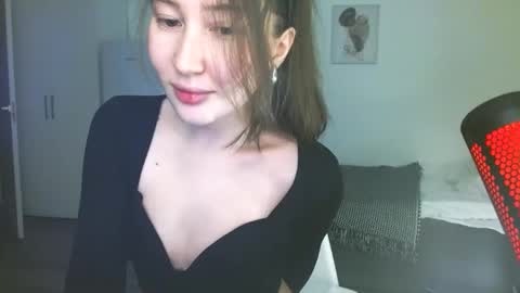 Snapshot of rebecca_demure18 chatting on 6, 2, 2025 Lets talk here 33. online show from 6, 2, 2025