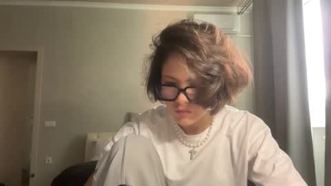Snapshot of rebeccatumbleson chatting on 20, 10, 2025 Rebecca online show from 20, 10, 2025