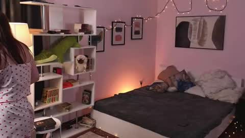 Lylu online show from 28, 2, 2026