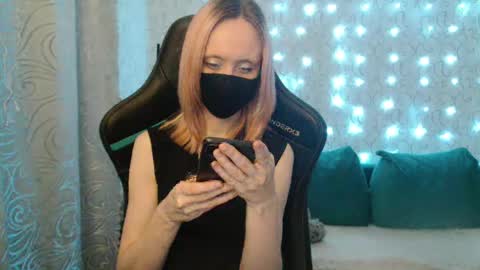 RebesaOlset online show from 15, 12, 2024