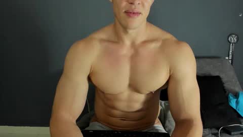 twitter REECET26 instagram RECCETAYLOR online show from 29, 10, 2025