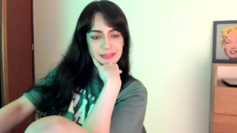 red_flower203 online show from 18, 3, 2026