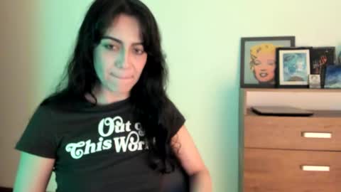 red_flower203 online show from 25, 3, 2026