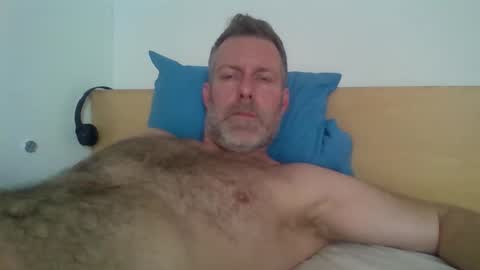 Red online show from 17, 11, 2025