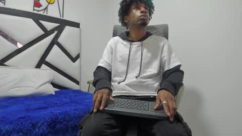 redbryan_ebano online show from 20, 10, 2025
