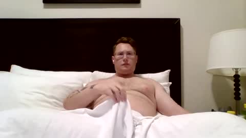 Snapshot of redbwc96 chatting on 10, 6, 2026 redbwc96 online show from 10, 6, 2026