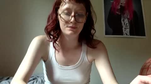 Snapshot of redcassie666 chatting on 2, 5, 2026 redcassie666 online show from 2, 5, 2026