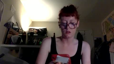 Snapshot of redcassie666 chatting on 27, 5, 2026 redcassie666 online show from 27, 5, 2026