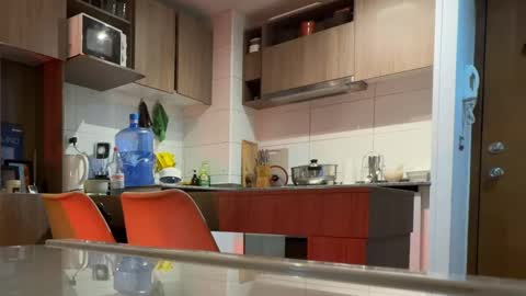 redfloweer online show from 29, 9, 2025