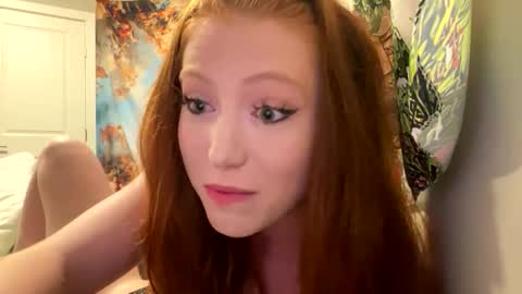 RedGingerSnapz online show from 1, 12, 2025