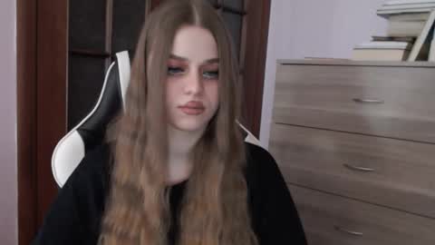 Lily online show from 15, 2, 2026