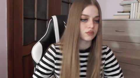 Lily online show from 20, 2, 2026