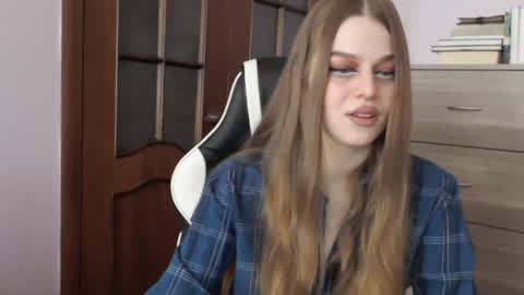 Lily online show from 3, 4, 2026