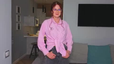 Alice Red online show from 3, 5, 2026