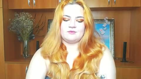 Snapshot of redhotqueen1 chatting on 14, 5, 2026 Rina online show from 14, 5, 2026
