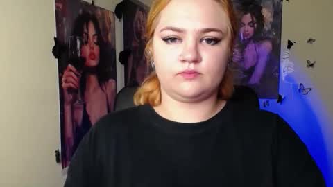 Snapshot of redhotqueen1 chatting on 5, 6, 2026 Rina online show from 5, 6, 2026