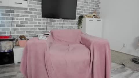 Snapshot of redlaylla chatting on 6, 3, 2025 Laylla online show from 6, 3, 2025