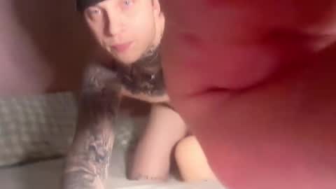 Snapshot of redrumbackwards chatting on 12, 1, 2026 redrum online show from 12, 1, 2026