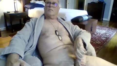 Snapshot of regularguynola chatting on 25, 12, 2024 RegularGuyNOLA online show from 25, 12, 2024