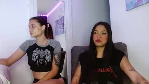 reina_reina online show from 23, 2, 2026