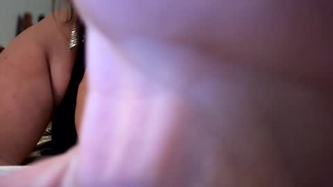 Snapshot of remmissecrets chatting on 27, 12, 2024 remmissecrets online show from 27, 12, 2024